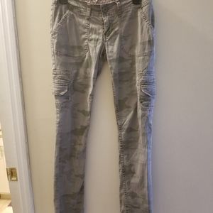 Camo skinny pants